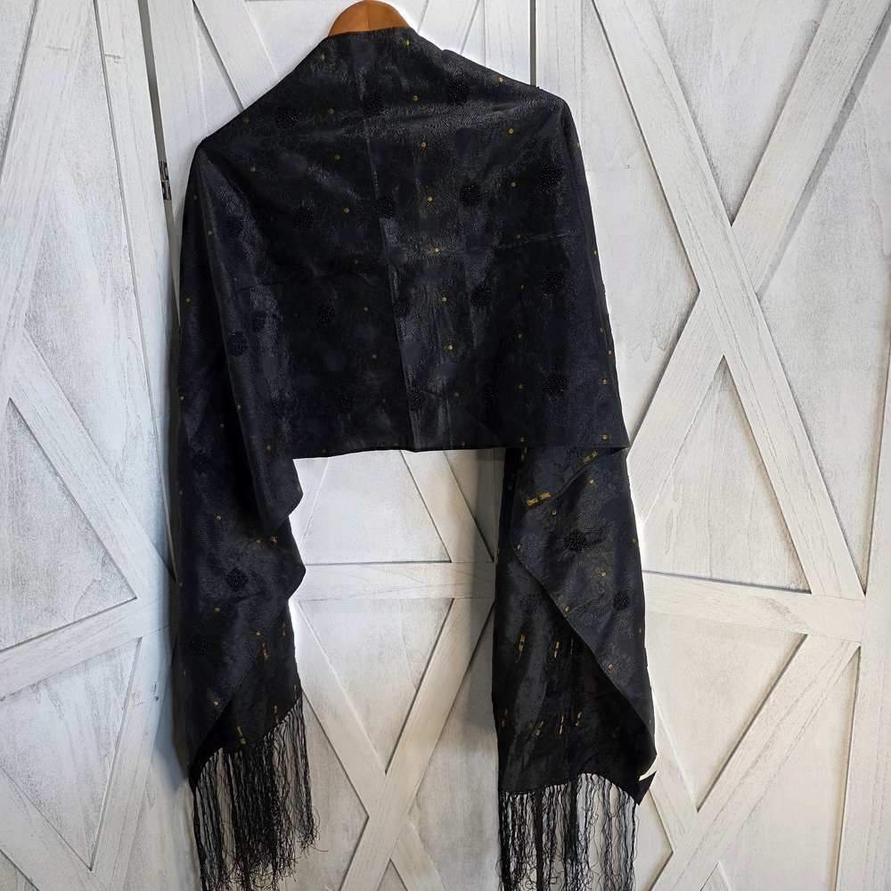 Lord & Taylor Black and Gold Scarf